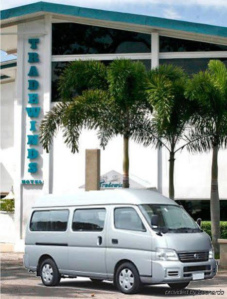 Tradewinds Hotel San Fernando Eksteriør bilde